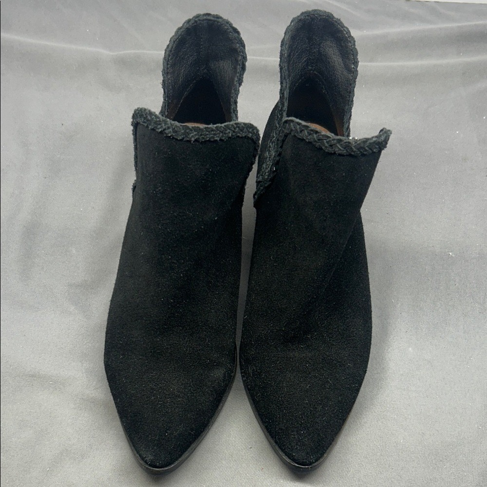 Lucky Brand Terisha‎ suede leather black Ankle Booties Size 7